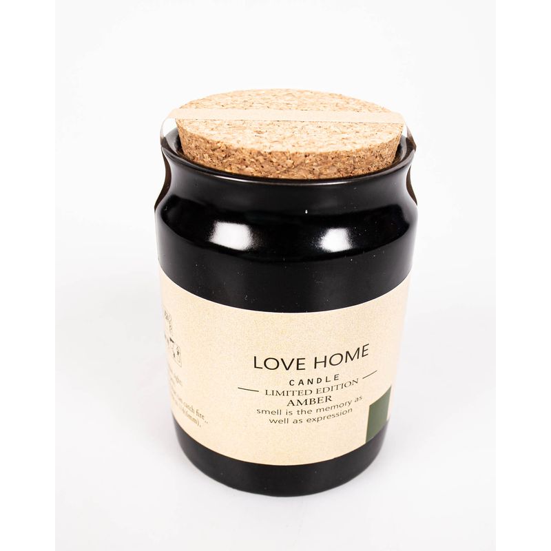 Lumanare-parfumata-cu-aroma-de-crin-de-vale