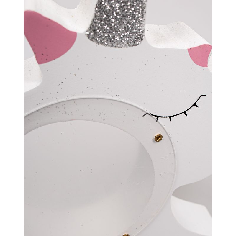 Pusculita-din-lemn-cu-figurina-unicorn