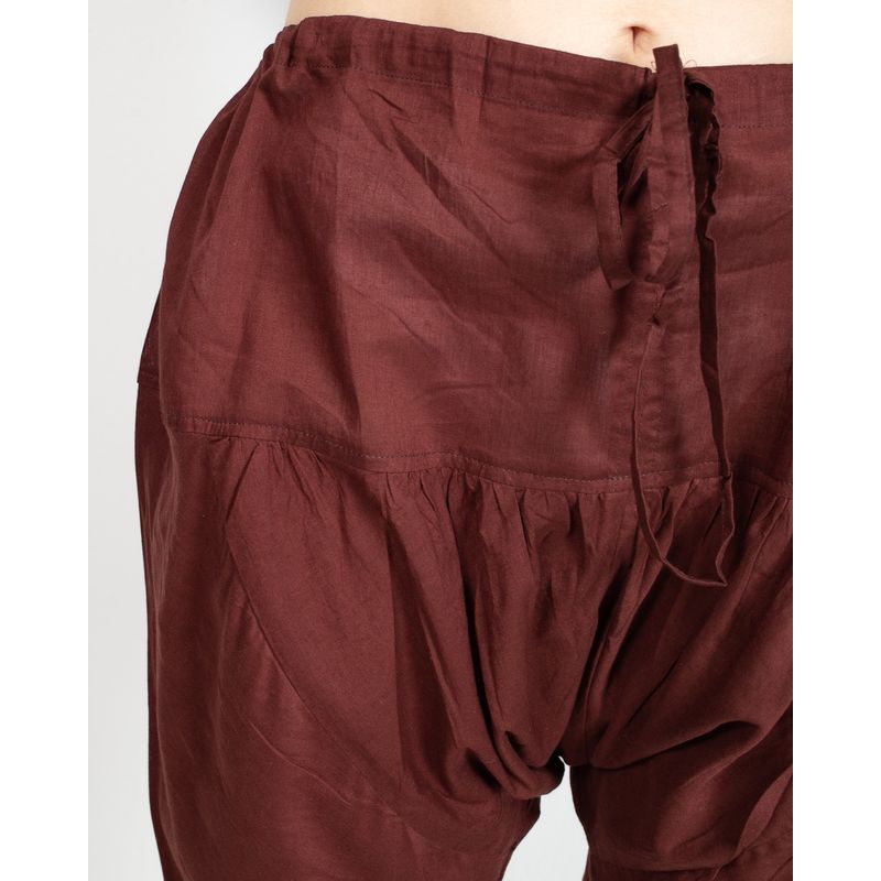 Pantaloni-subtiri-cu-tur-lasat-si-snur-in-talie-N902728001