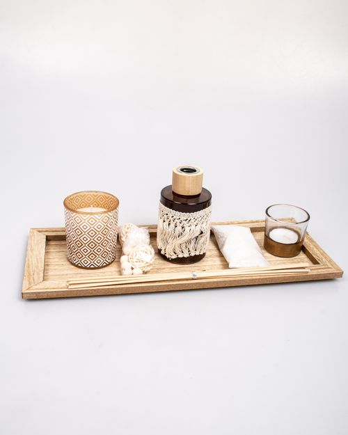Set difuzor cu uleiuri esentiale, lumanari si decoratiuni