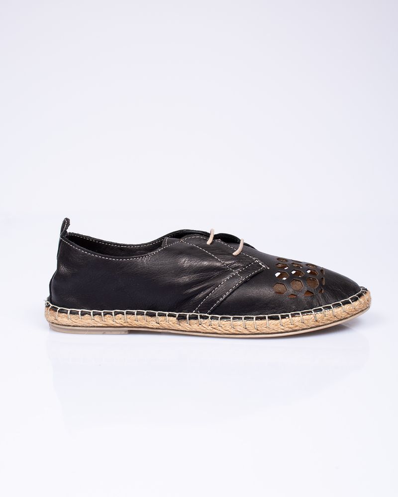 Pantofi-din-piele-naturala-cu-siret-si-model-perforat-22ROV32039