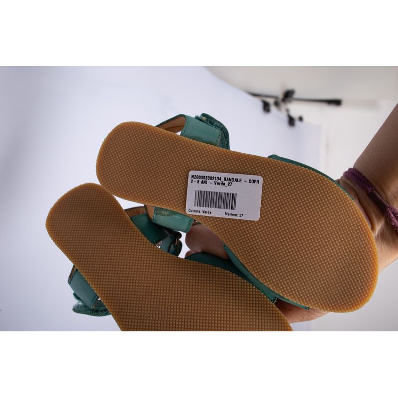 Sandale-din-piele-naturala-cu-talpa-joasa-pentru-fete-N200302002