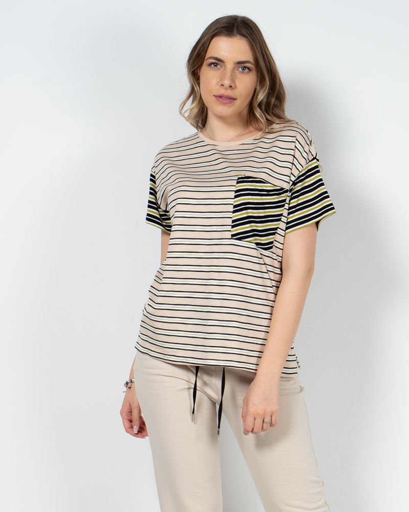 Tricou-in-dungi-cu-buzunar-aplicat-23ITT01005