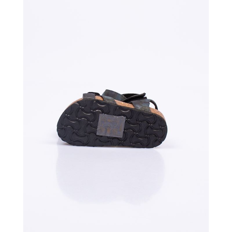Sandale-usoare-cu-talpa-comoda-si-banda-velcro-pentru-baieti-23HAT16031