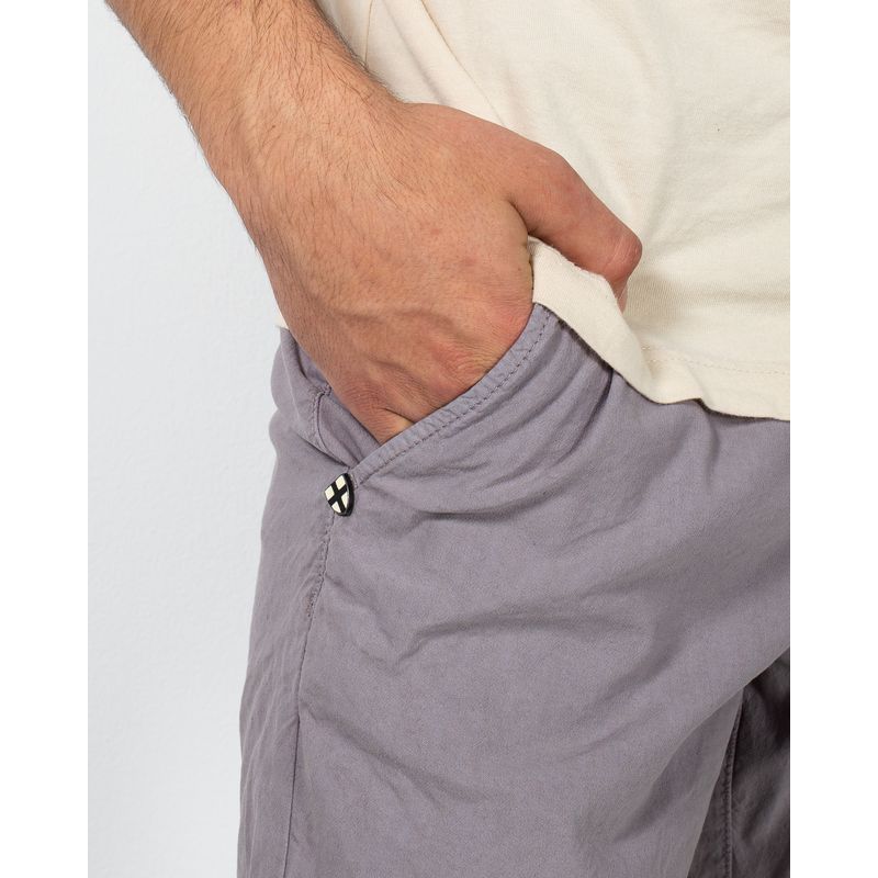 Pantaloni-scurti-cu-fermoar-metalic-si-buzunare-23KOS81001