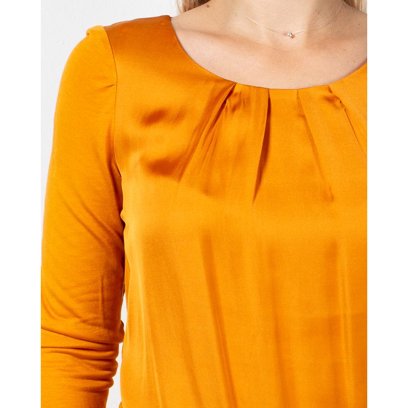 Bluza-cu-maneca-lunga-si-elastic-in-partea-de-jos-23ITT91003
