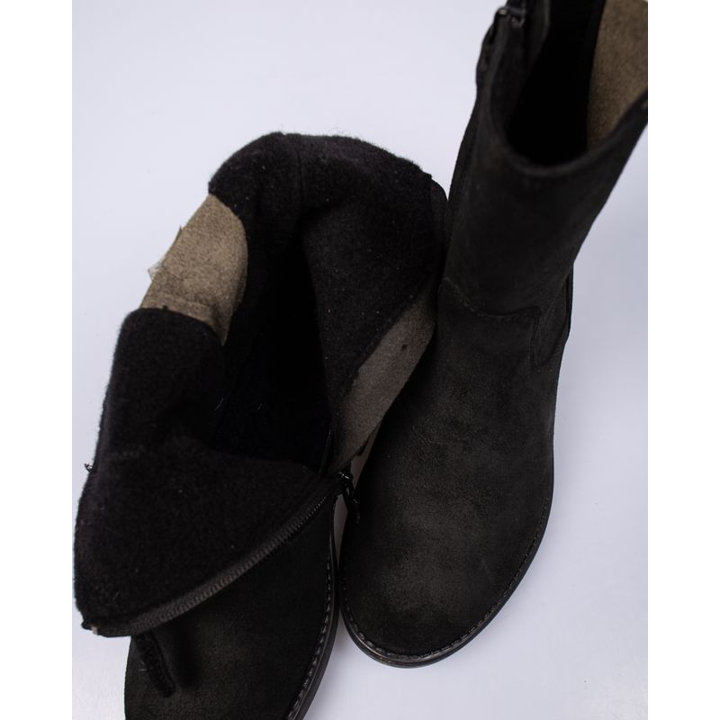 Ghete-din-piele-intoarsa-cu-interior-captusit-pentru-fete-23RAP02001