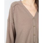 Bluza-calduroasa-cu-maneca-lunga-si-decolteu-23MAY14028