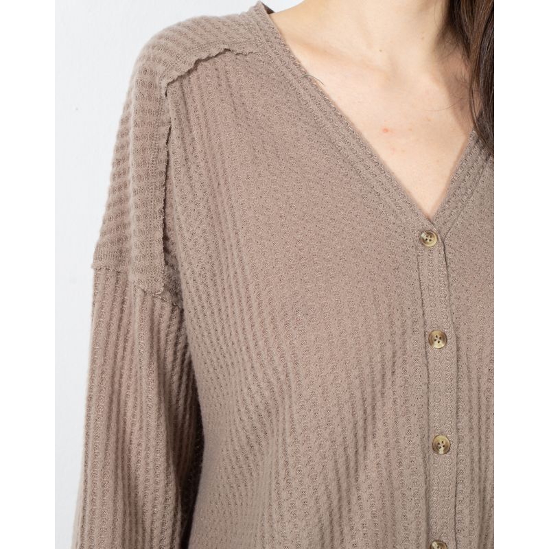 Bluza-calduroasa-cu-maneca-lunga-si-decolteu-23MAY14028