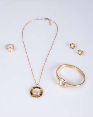 Set format din 4 accesorii