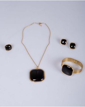 Set format din 4 accesorii