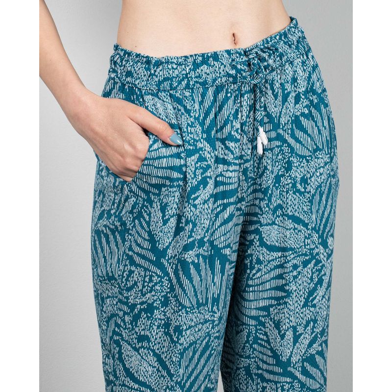 Pantaloni-din-vascoza-cu-talie-elastica-si-buzunare-24LGD12003