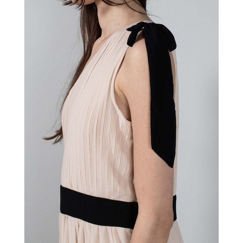 Rochie-eleganta-cu-umarul-gol-23ITTG3002