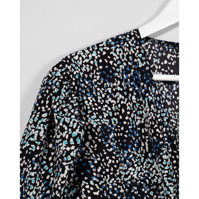 Bluza-cu-umerii-bufanti-si-decolteu-pentru-femei-23YEL17013