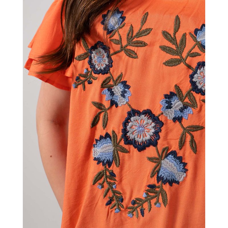 Bluza-cu-umerii-goi-si-model-brodat-N231677001