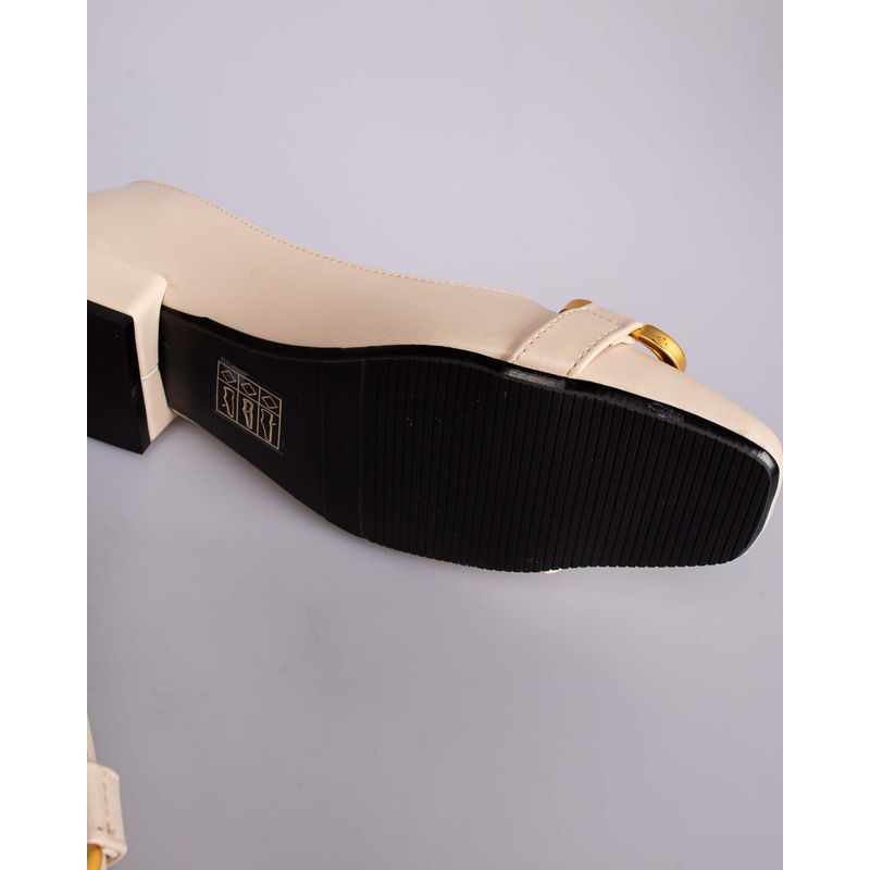 Pantofi-cu-talpa-joasa-pentru-femei-24ROV26119
