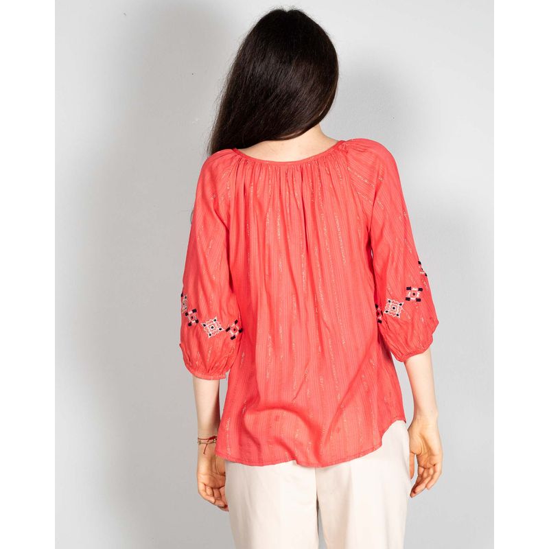 Bluza-lejera-cu-model-brodat-N241207001