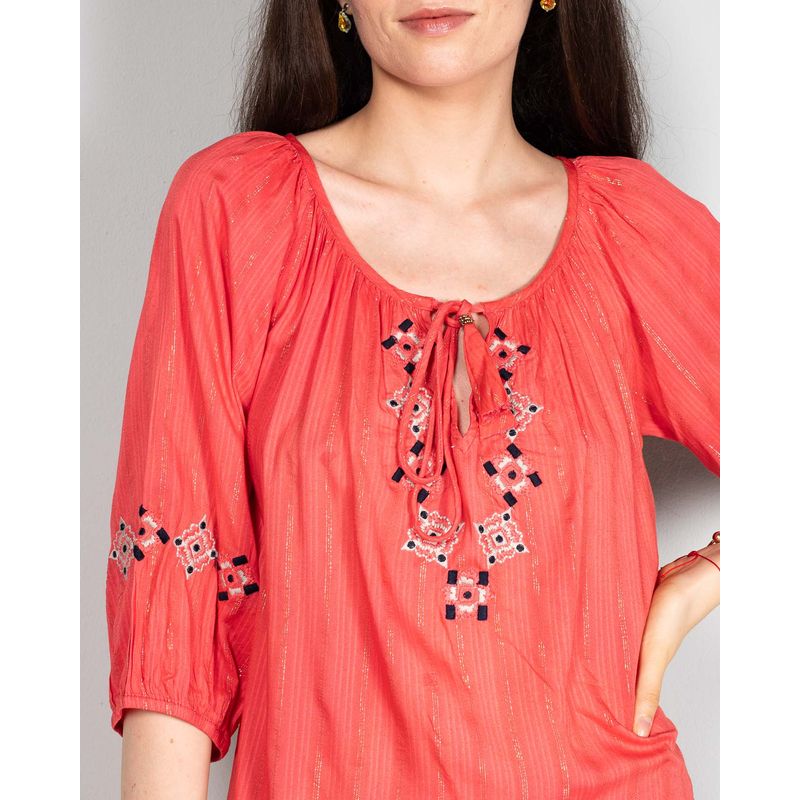 Bluza-lejera-cu-model-brodat-N241207001