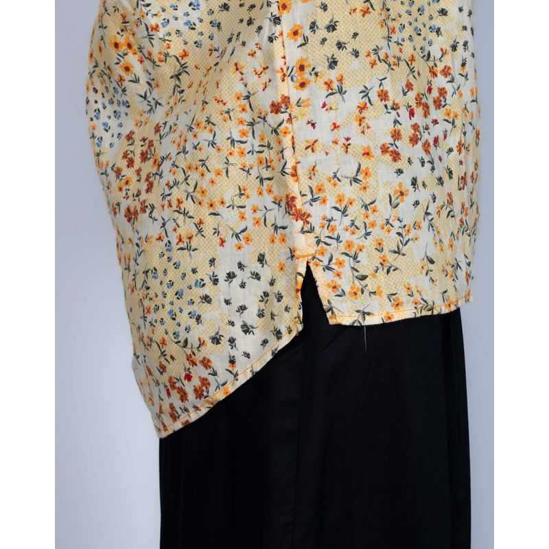 Bluza-din-in-cu-imprimeu-floral-24ITT44021