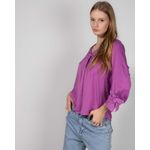 Bluza-decoltata-cu-maneca-trei-sferturi-24ITT44020