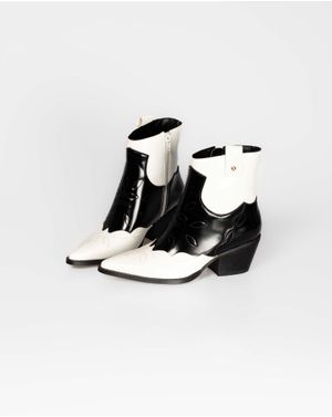 Botine cu varf ascutit si toc 24EPY46009
