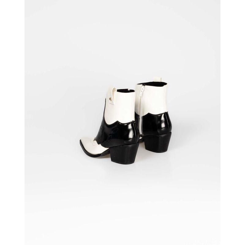 Botine-cu-varf-ascutit-si-toc-24EPY46009