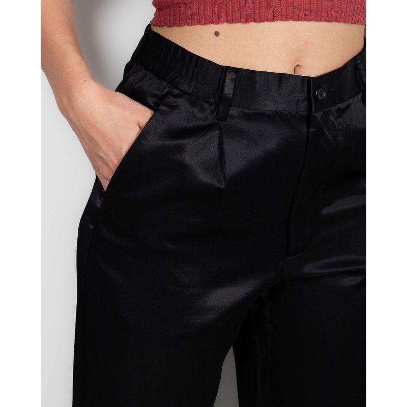 Pantaloni-eleganti-cu-aspect-satinat-24KOSV3005