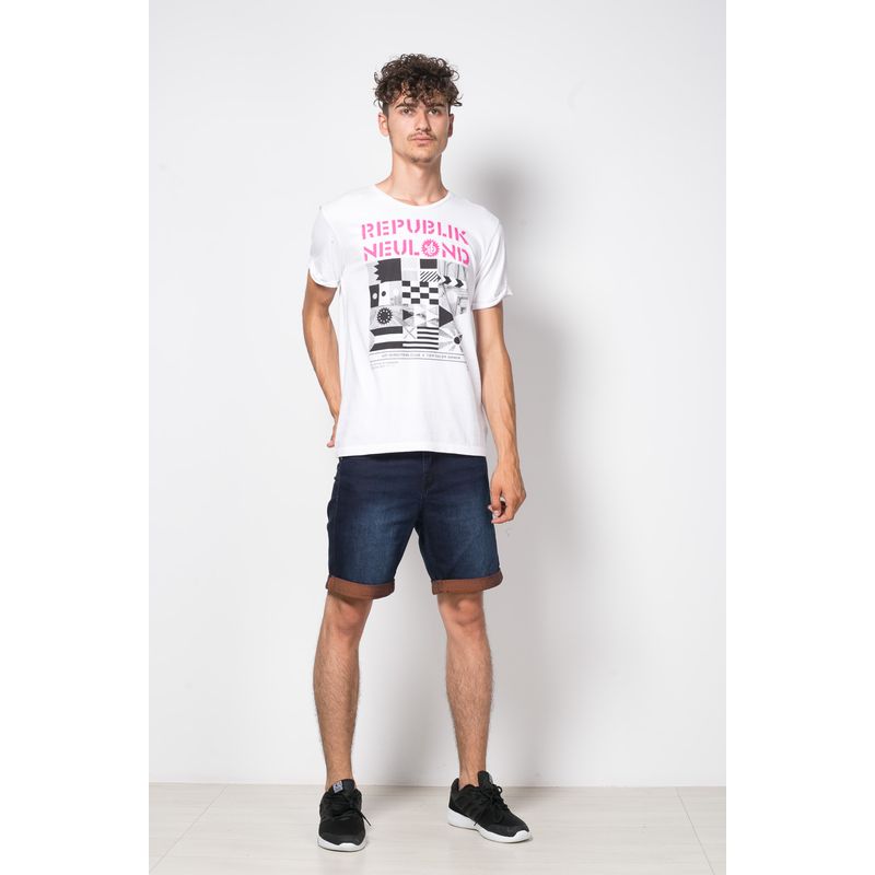Tricou