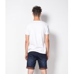 Tricou