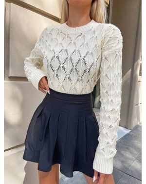 Pulover Shein cu model perforat si guler rotund 24MAE37103