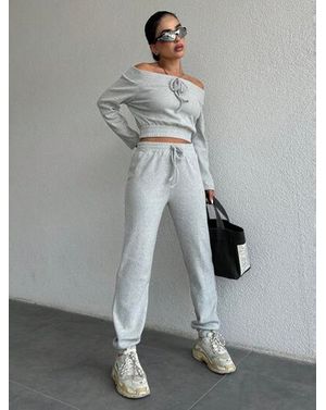Compleu Shein cu pantaloni si bluza cu un umar gol 24MAE37162