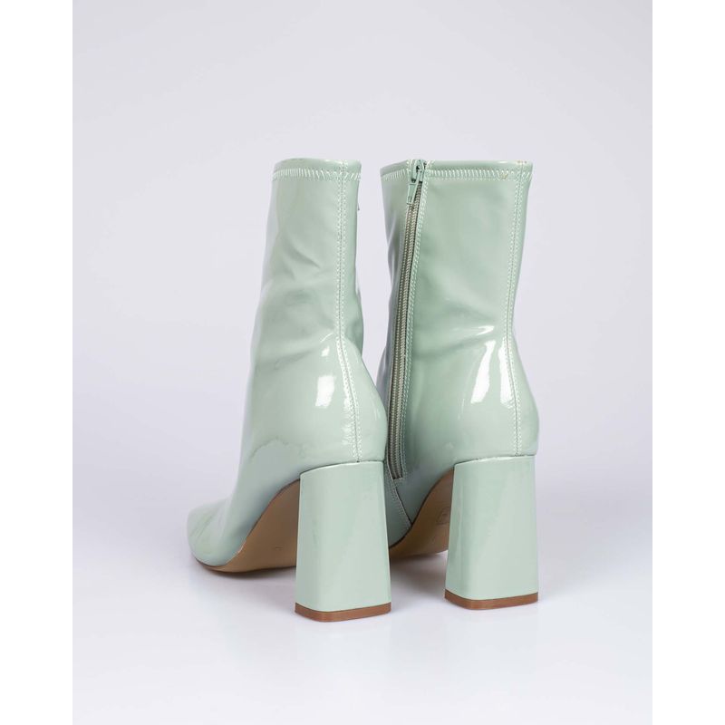 Botine-lacuite-Corina-cu-toc-inalt-si-fermoar-24CHL02009