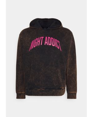 Hanorac Night Addict din bumbac pentru barbati 24OUT04020