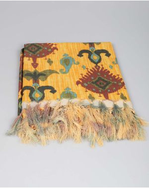 Fata de masa galbena cu model 135X135 cm