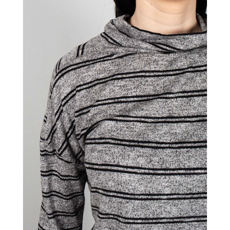 Bluza-in-dungi-cu-maneca-lunga-si-nod-in-talie-N240664045