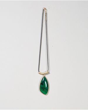 Colier cu piatra verde