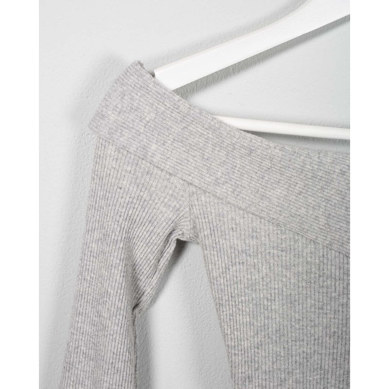 Bluza-din-tricot-fin-cu-un-umar-gol-25TEK01109