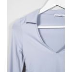 Bluza-cu-maneca-lunga-si-decolteu-25TEK01012