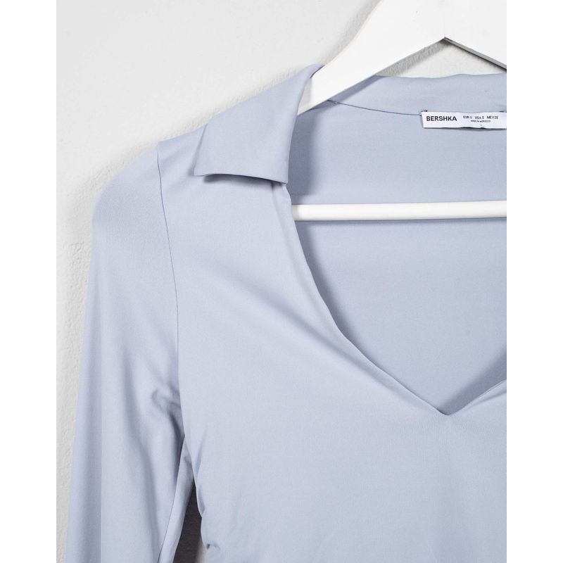 Bluza-cu-maneca-lunga-si-decolteu-25TEK01012