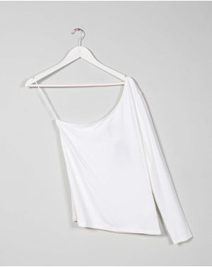 Bluză albă asimetrică cu mânecă lungă – elegantă, lejeră și modernă  24SDP01054