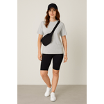 PANTALONI-SCURTI-PENTRU-FEMEI-24SDP01037