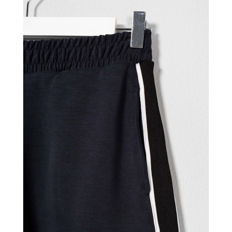 Pantaloni-scurti-pentru-femei-25KOS27003