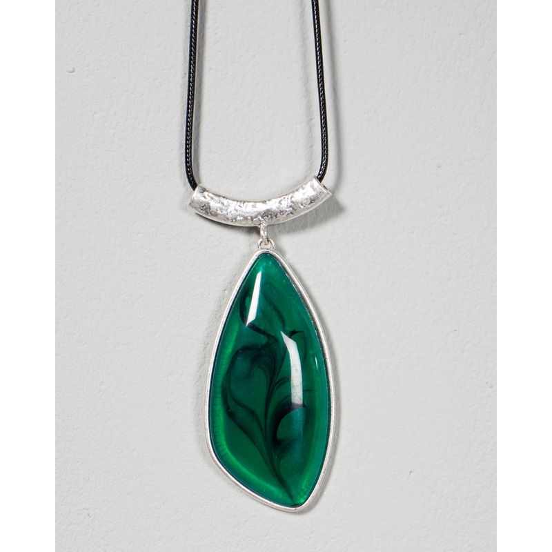 Colier-cu-piatra-verde