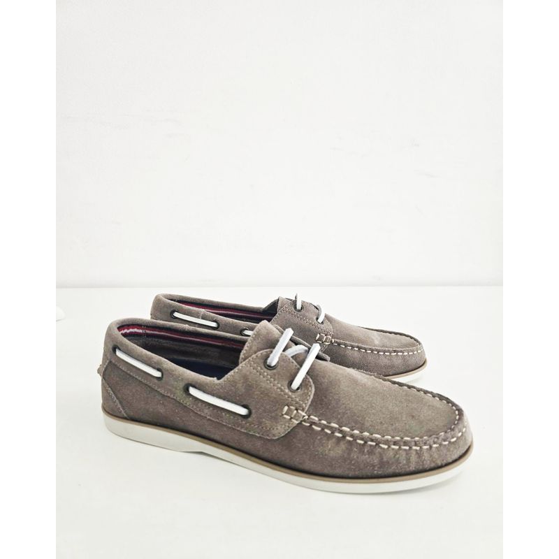 gray_shoes_1520x1900