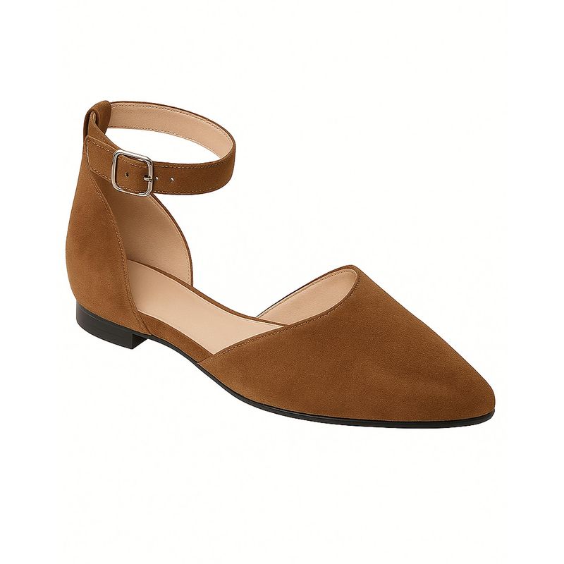 A_photograph_showcases_a_single_women-s_flat_shoe_