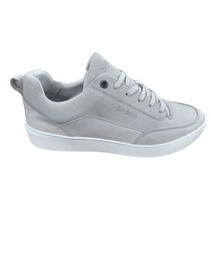 Sneakers din piele întoarsă – minimalism urban cu confort premium