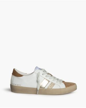 Sneakers albi cu dungi aurii din piele ecologică 25CHL15002