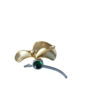 Broșă „Orhidee Imperială” – Eleganță în Aur și Smarald M2293901104