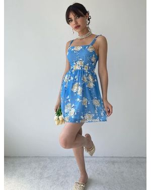 Rochie mini albastră cu imprimeu floral și bretele subțiri – Blue Romance 25MEX11049