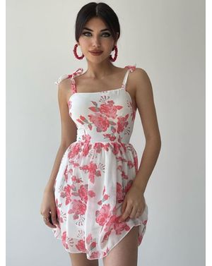 Rochie mini albă cu imprimeu floral roz și bretele cu funde – Rosé Bloom 25MEX11051